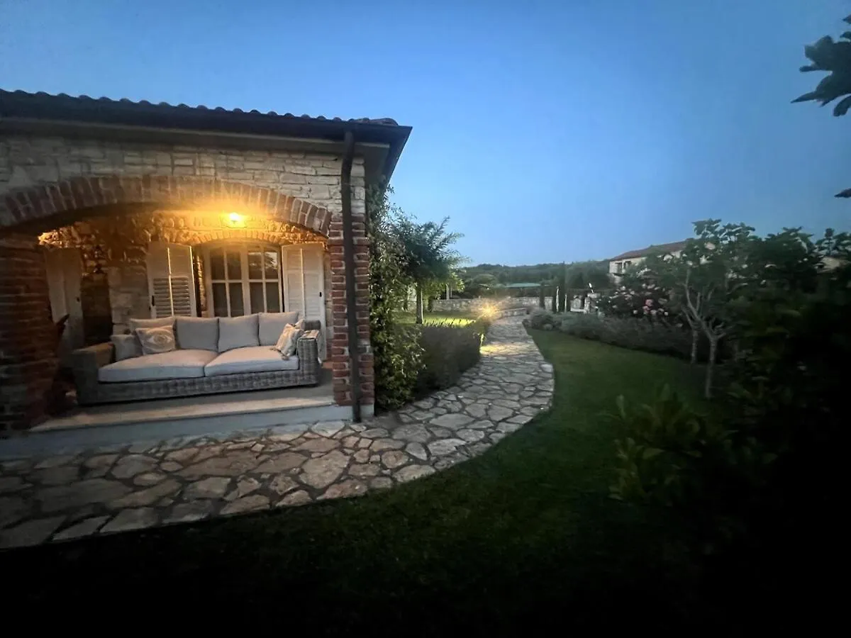 Villa Vicia - Authentisches Ferienhaus In Visnjan, Kroatien Barat