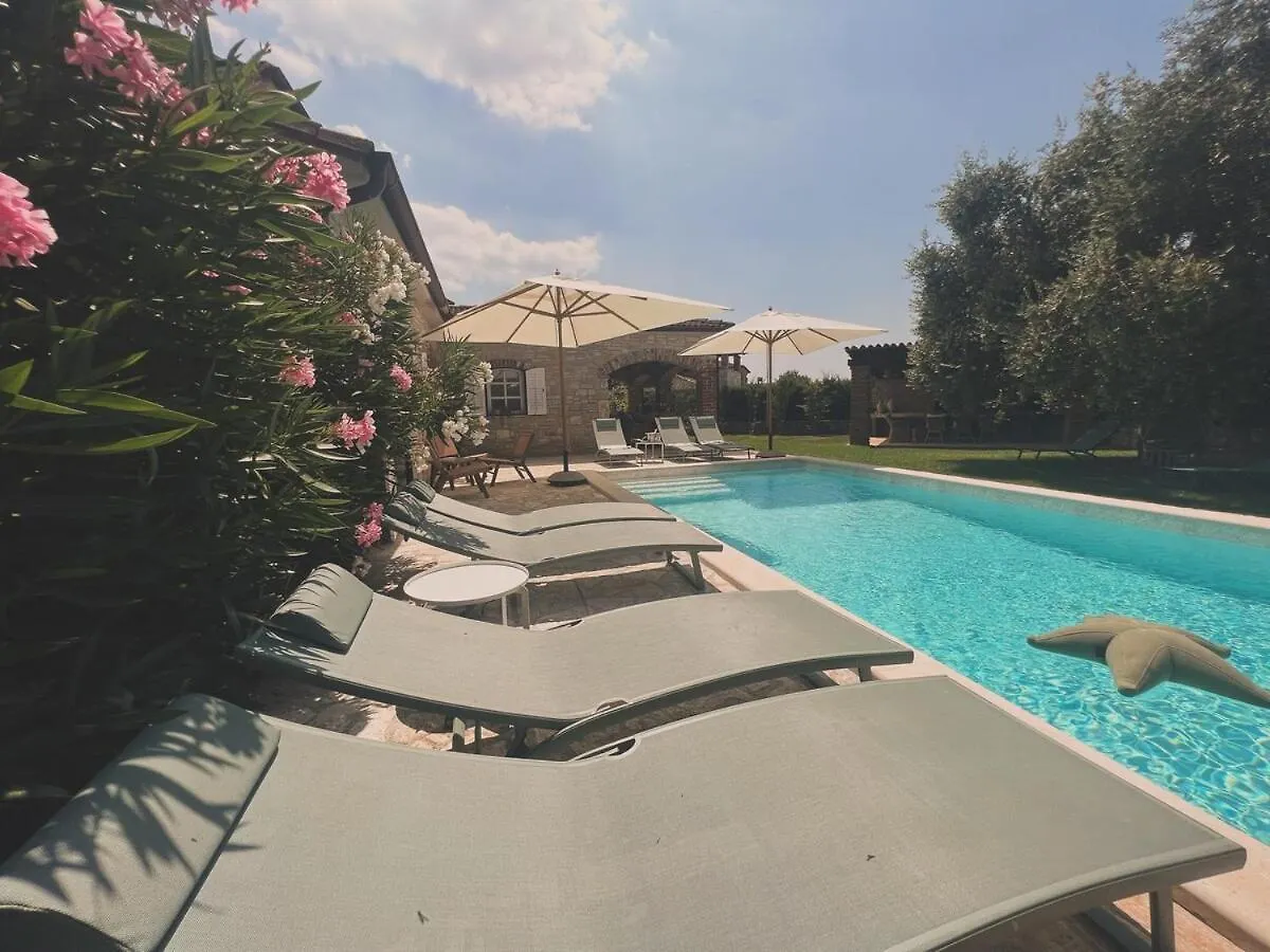 Villa Vicia - Authentisches Ferienhaus In Visnjan, Kroatien Barat